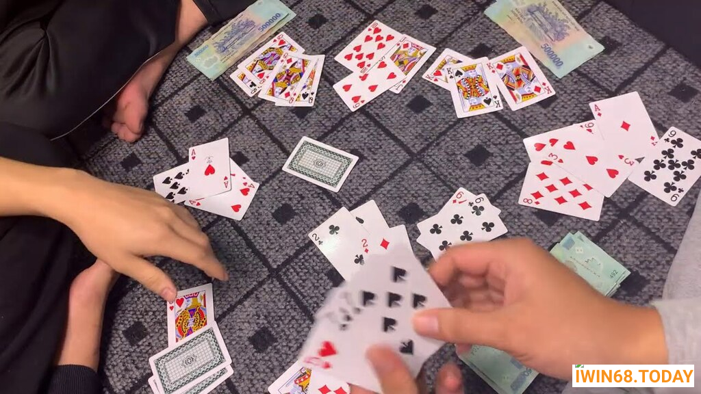 GAME BÀI IWIN